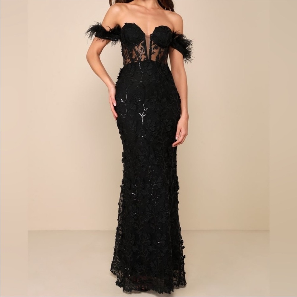 Lulu's Black Strapless Feather Trim Lace Evening Gown